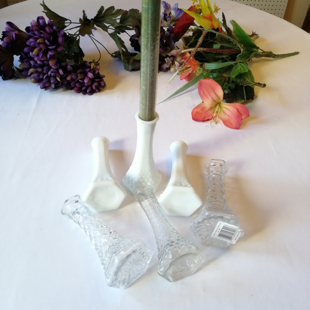 Six Brody Company, Anchor Hocking Bud Vase s